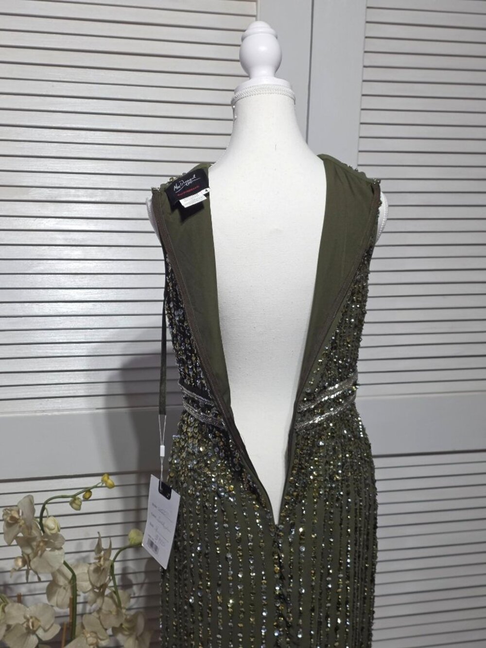 NWT Mac Duggal Women's Olive Sequined High Neck Sleeveless Column Gown Sz 4 3897 - Picture 12 of 16
